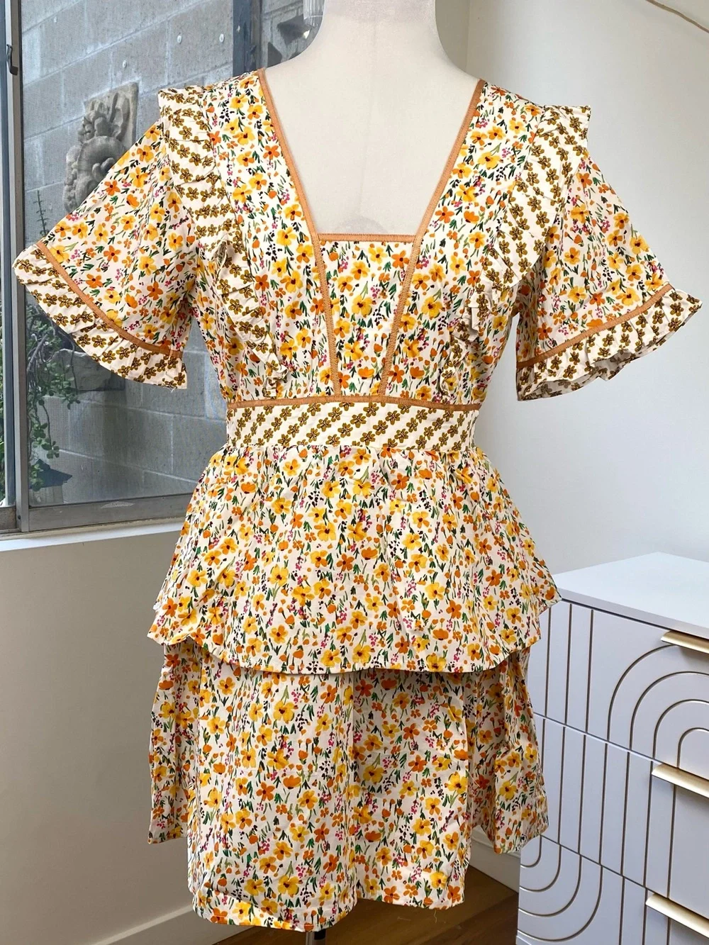 Lost + Wander NWT Spring Sunrise Yellow Multi Floral Tiered Mini Dress, Size M - Picture 2 of 12